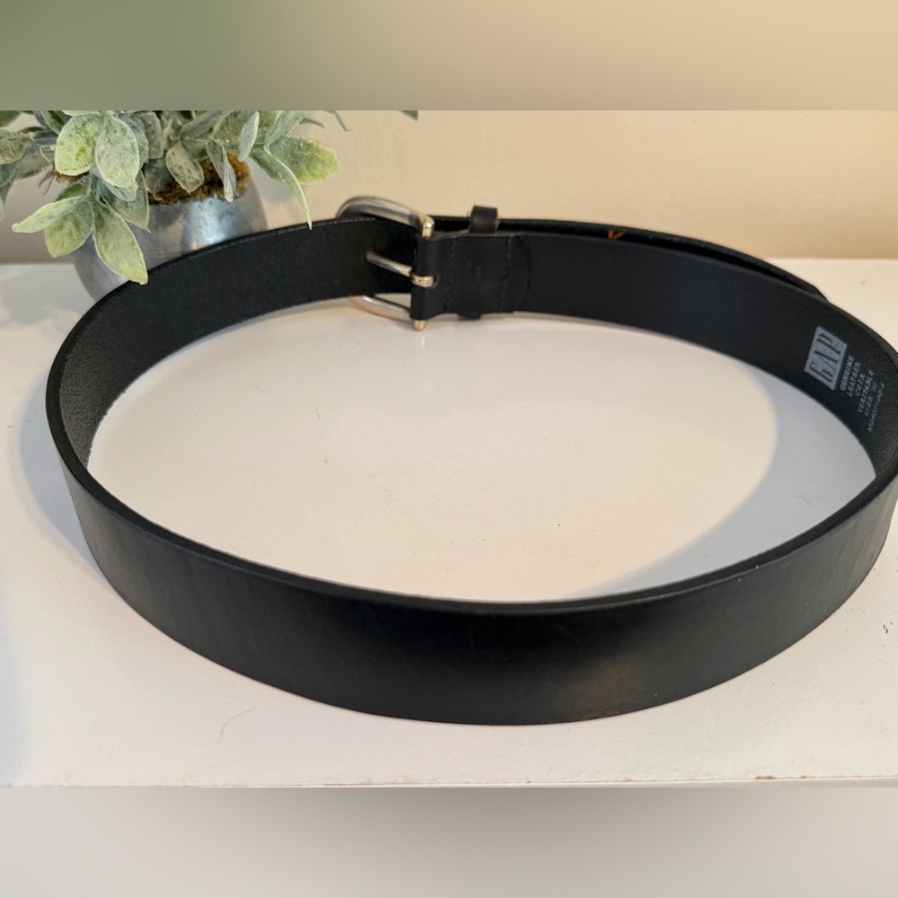 GAP Black Leather Belt with Silver Buckle - Picture 6 of 7